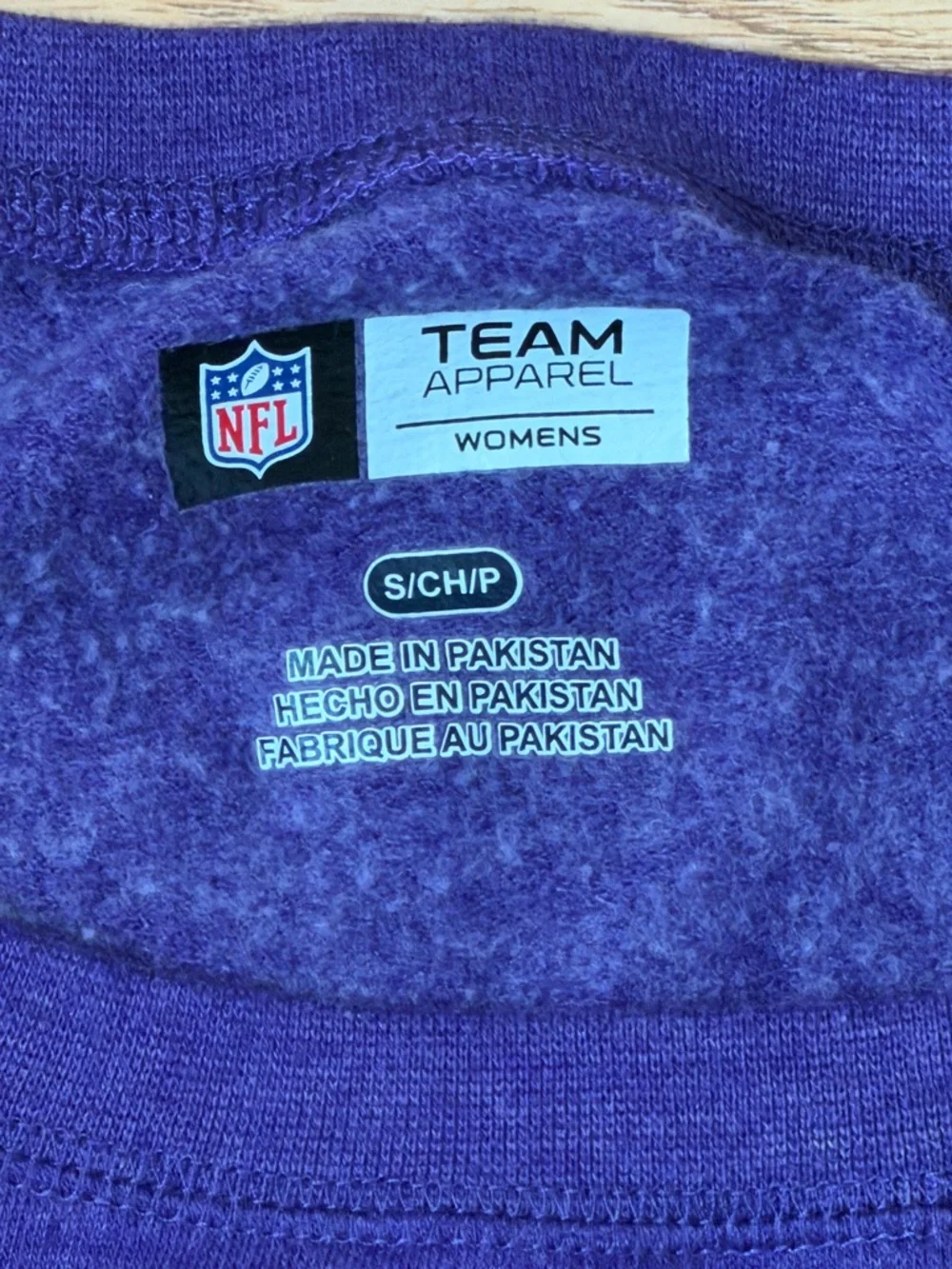 Minnesota Vikings NFL Womens Small Purple Sweatshirt Logo Crewneck Team Apparel